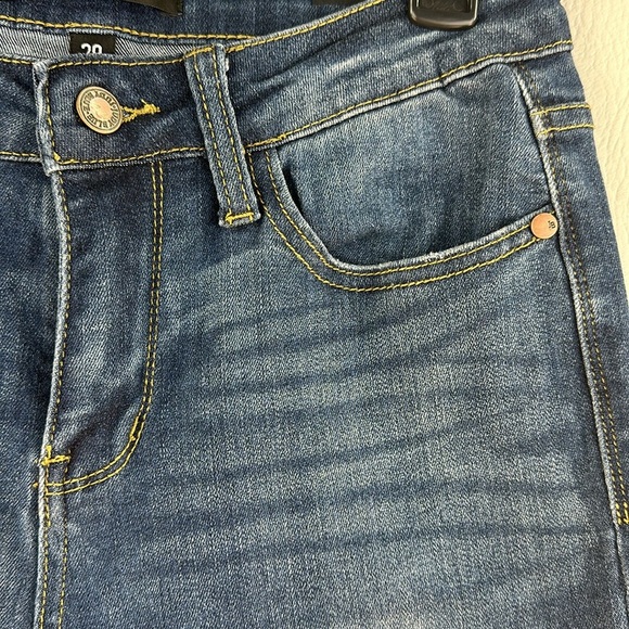 Judy Blue Medium Waist Skinny Jeans - Picture 5 of 10